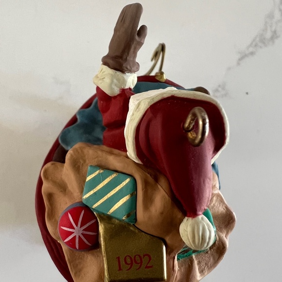 Hallmark's 'Pere Noel' 1992 - Picture 6 of 11